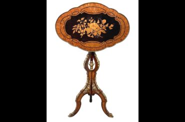 French 19th Century Walnut Wine Table