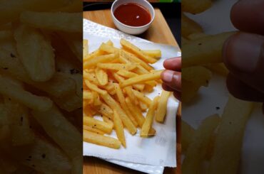 Crispy french fries at home | #shorts #recipe #dilrubakitchenhindi