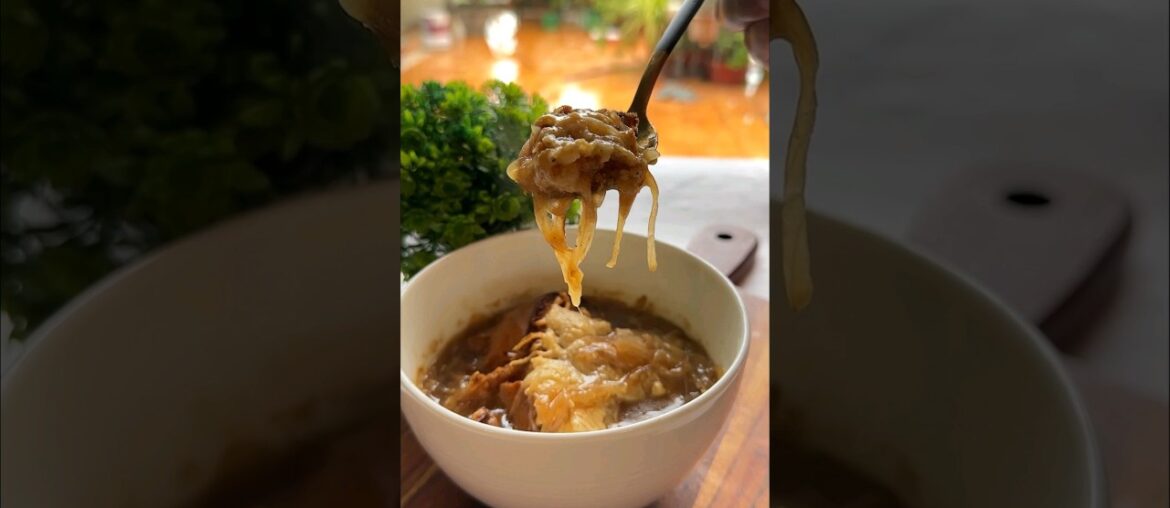 Cozy Rainy Day Recipe: How to Make French Onion Soup by Masterchef Oindrila Bala #uniquerecipe