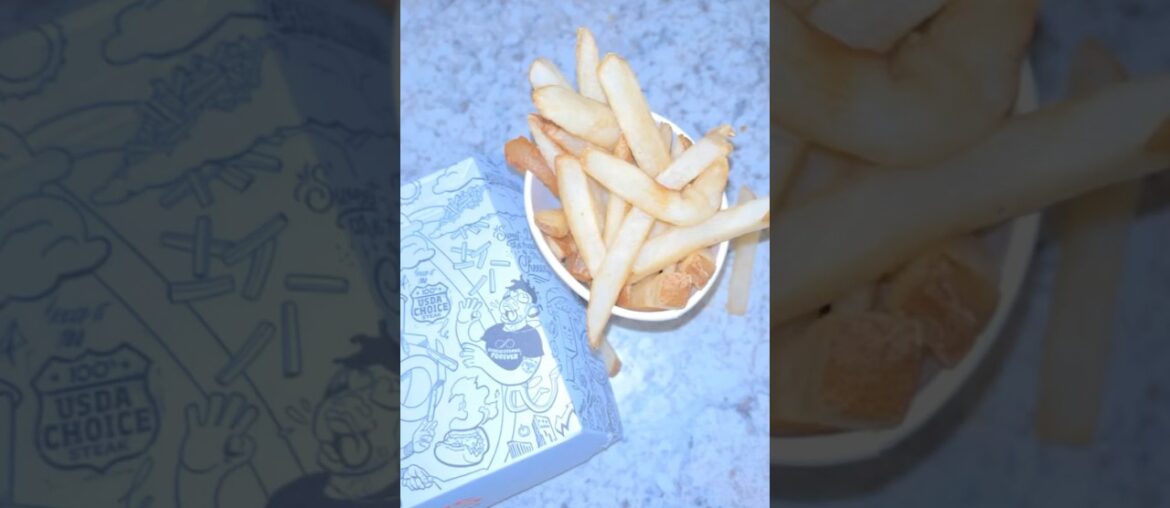 CHARLEYS #foodie #foodies #restaurant #gourmet #foodielife #fries #chicken #goodfood #cheesesteak