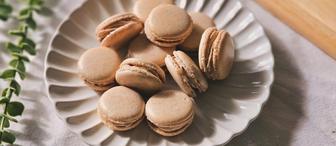 The Perfect Fall Sweet Treat! #shorts #macarons #baking #asmrsounds