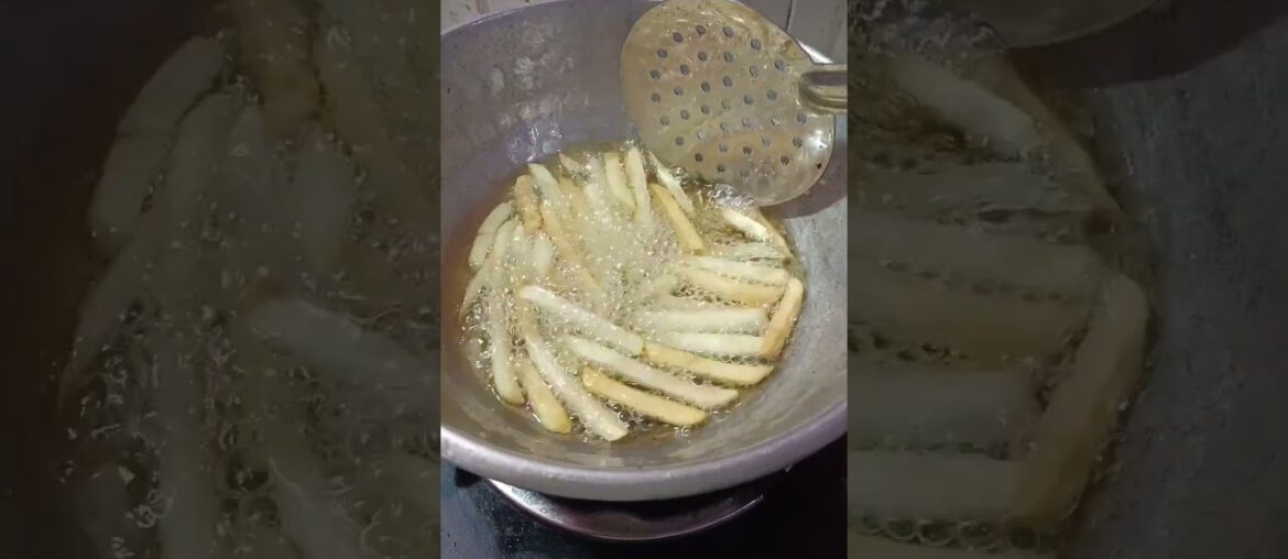 French/fries/home made/fried #frenchfries #homemade #recipe #snacks #shortsvideo #shortsfeed #mini