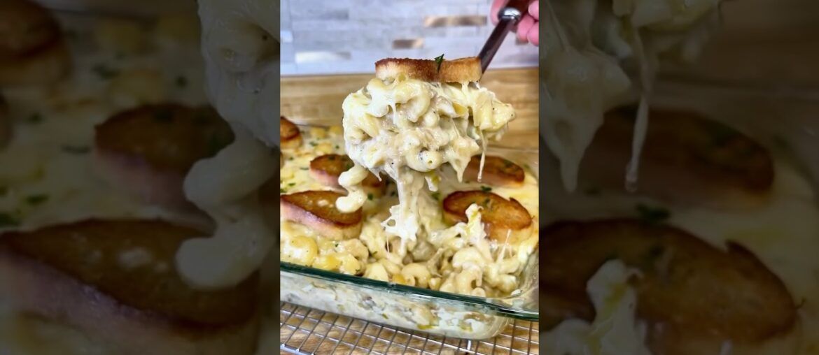 Deliciously creamy French Onion Mac and Cheese!