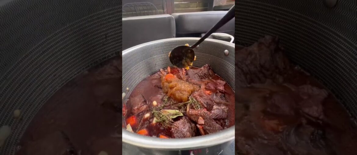 FRENCH BEEF BOURGUIGNON, TRADITIONAL & CLASSIC RECIPE #cooking #recipe #tasty  #food #foodie #chef