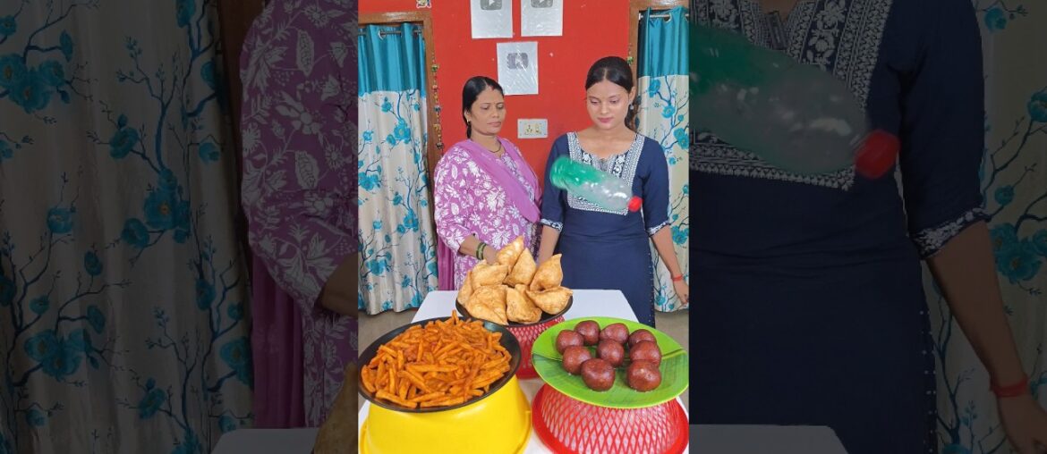 Bottle Flip And Win Samosa Gulab Jamun French Fries Challenge #shorts #short Bottle Flip And Win Samosa Gulab Jamun French Fries Challenge #shorts #short