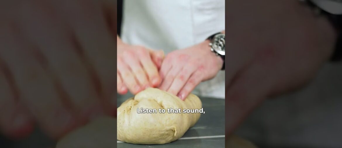 How to degas and fold the brioche dough ?