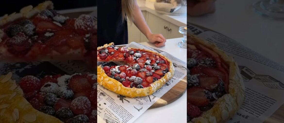 Warm and healing French berry cheese#shorts #cooking