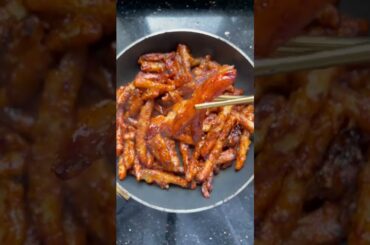 CRISPY SWEET CHILI FRIES #food #foodie #yummy #youtubeshorts #delicious #homemade #healtyfood