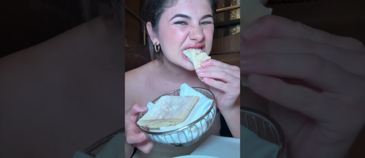 Cutest restaurant in NYC? #newyorkcity #nyc #newyork #mukbang #mukbangers #shorts