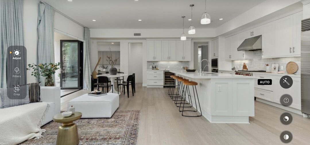 Which combination of cabinet colors would you pick?