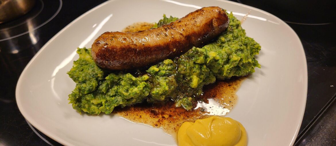 "Stoemp" d'épinard, saucisse de campagne, moutarde de Dijon