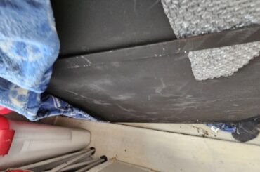 How to hang this heavy mirror?