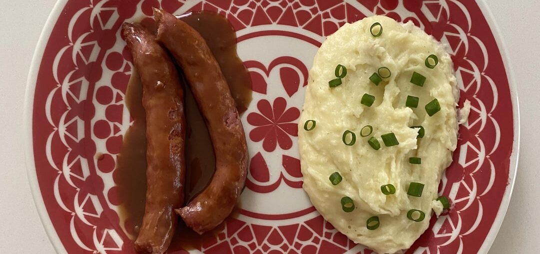L’aligot saucisse avec des ingrédients brésiliens (je suis brésilienne)