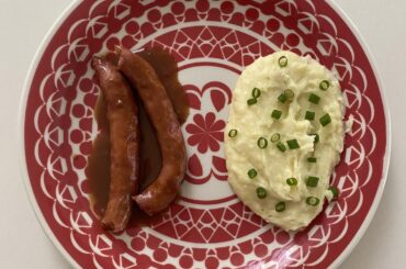 L’aligot saucisse avec des ingrédients brésiliens (je suis brésilienne)