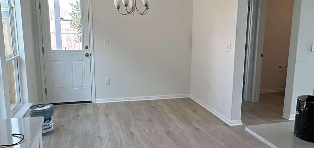 Need help finding a dining table for 5/6 people. Space is 10ftx10ft