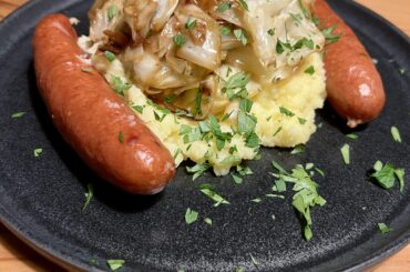 Cabbage, potatos and sausages