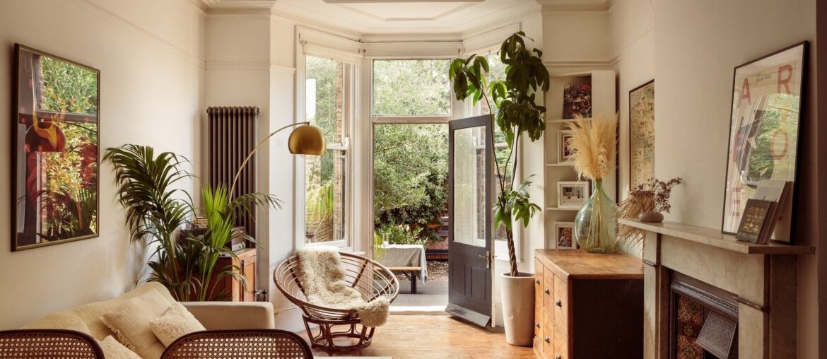 Living room opening up to the garden in a renovated Victorian house, Hornsey, Haringey, north London, UK [1600x1067]