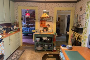 Help with wall color / Kitchen