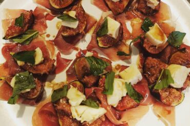 roasted fig serrano ham cheese salad with honey balsamic dressing
