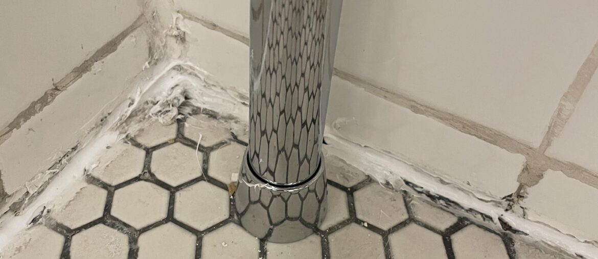 Older bathroom Older bathroom