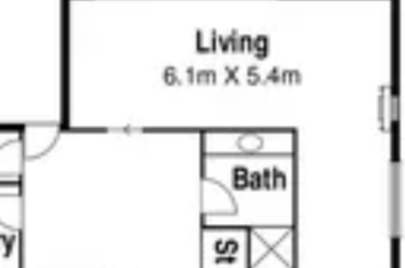 Help/inspo with styling unusual living room shape