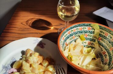 Pommes de terre à la cancoillote et salade d'endives pour déculpabiliser