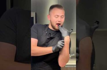 Easy Classic French Onion Soup Recipe! Food at ItsBest! #cooking #dinner #food #shorts #onion #soup