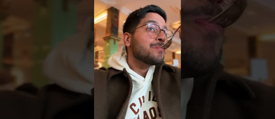 9 MUST HAVE DESSERTS WHEN IN PARIS #shorts