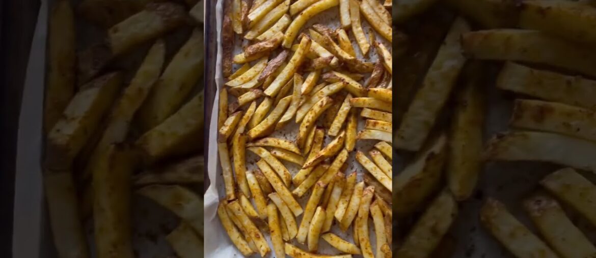 The BEST Oven Baked Crispy French Fries The BEST Oven Baked Crispy French Fries