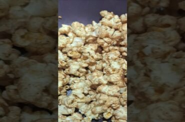 French Toast Popcorn from No Guilt Gourmet! #gourmetpopcorn #popcornflavors #guiltfreeindulgence