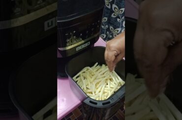 French fires in Air Fryer | Usha iChef #frenchfries #airfryer #uljhan #aloo#snacks #airfryerrecipes