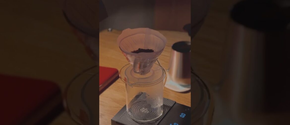 #shorts #handdrip #music #winter #filtercoffee #brewingcoffee