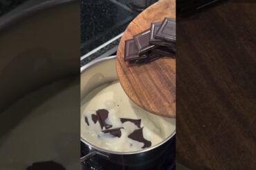 Making french hot chocolate tea #tea #coffee #chocolate #food #christmas #holiday #fyp #goviral #uk