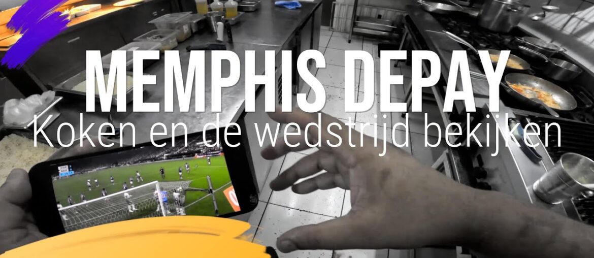 Service in the kitchen watching the Corinthians game with Memphis Depay Service in the kitchen watching the Corinthians game with Memphis Depay