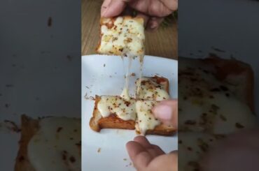 Bread pizza #eveningsnacks #simplepizzarecipe #breadrecipes #pizzabits #pizza #breadpizza #shotrs