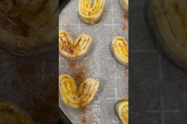 French palmiers.   #palmiers #frenchdessert #desserts #puffpastry #christmasfood #christmas #baking