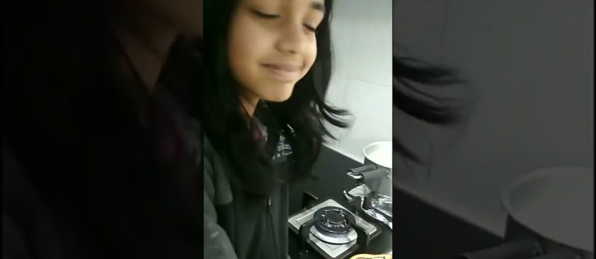 who loves french fries......trending song Srivalli