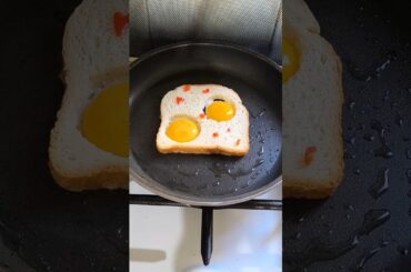 Just add Egg with Bread! It’s so delicious |Easy Breakfast recipe #shorts #recipe