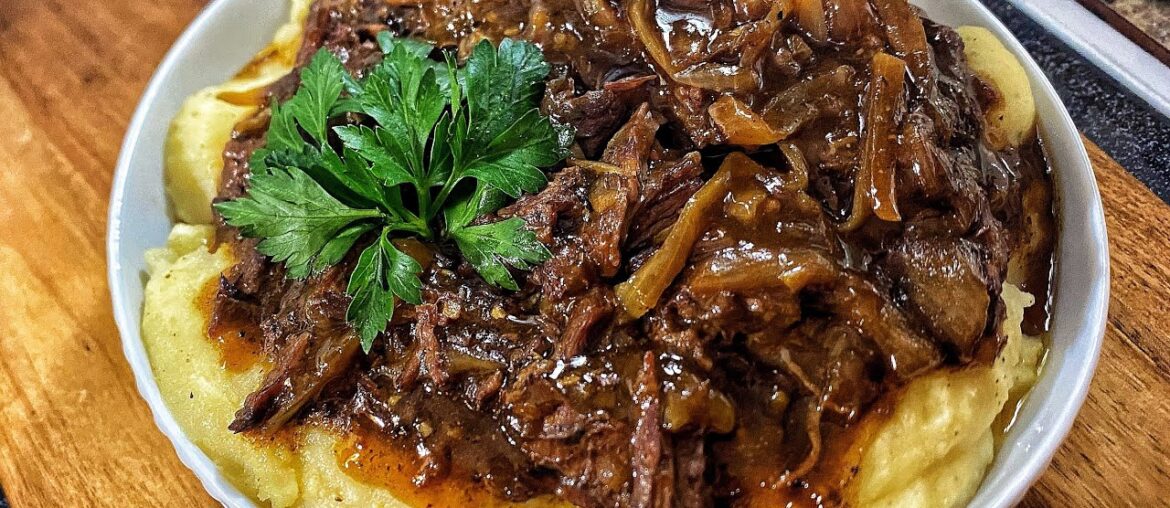 How To Make The Most Tender Flavorful Pot Roast | Slow Cooker French Onion Pot Roast #cooking