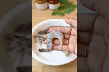 Perfect Prawns Cleaning Method | Prawns |#shorts #shravaniskitchen #youtubeshorts