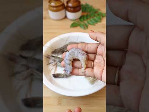 Perfect Prawns Cleaning Method | Prawns |#shorts #shravaniskitchen #youtubeshorts Perfect Prawns Cleaning Method | Prawns |#shorts #shravaniskitchen #youtubeshorts