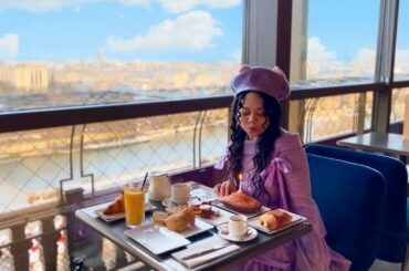 Breakfast at the Eiffel Tower in Paris! HONEST REVIEW