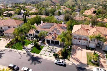 The Land of Kardashians! Rich NY Couple Moves to Calabasas, CA | Million Dollar Home Tours