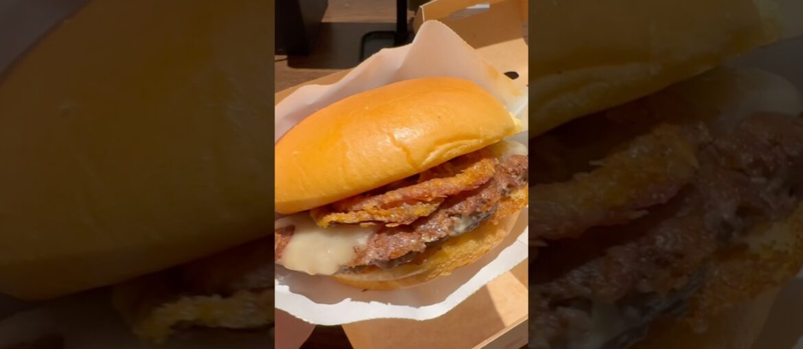 Shake Shack white truffle fries & burger #burger #shakeshack #food