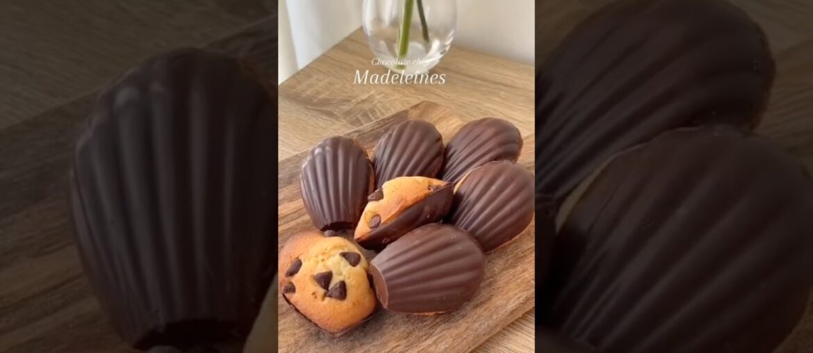 Classic Madeleine recipe #chocolatefluffy #French classic #baking recipe #shorts #chocolatedessert