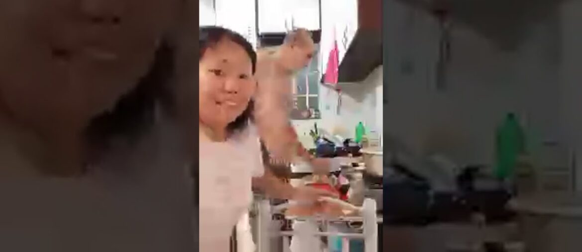 MARIE_VLOGS is live! french foreigner challenge cooked his own recipes pita bread