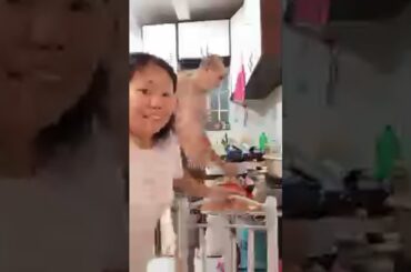 MARIE_VLOGS is live! french foreigner challenge cooked his own recipes pita bread