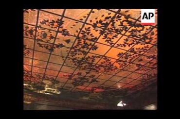 France - Maxim's sells off vintage wine