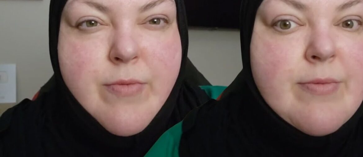 Foodie Beauty Goes Live Behind Salah’s Back | Has a Fly Attached to Her Shoulder | HIGHLIGHTS Foodie Beauty Goes Live Behind Salah's Back | Has a Fly Attached to Her Shoulder | HIGHLIGHTS