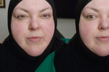 Foodie Beauty Goes Live Behind Salah's Back | Has a Fly Attached to Her Shoulder | HIGHLIGHTS